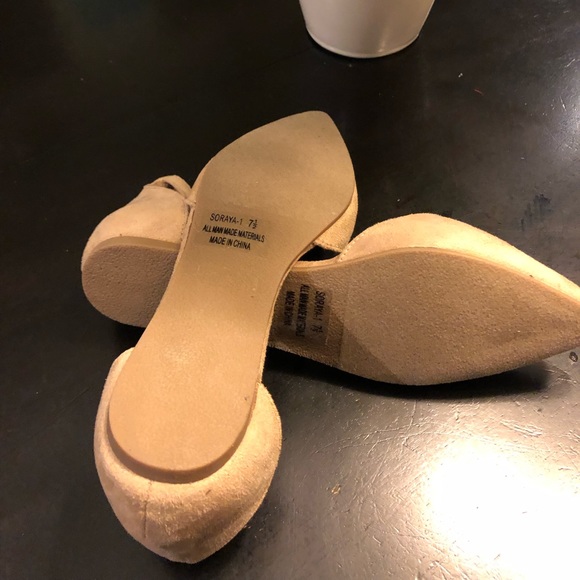 Flats - Picture 2 of 3